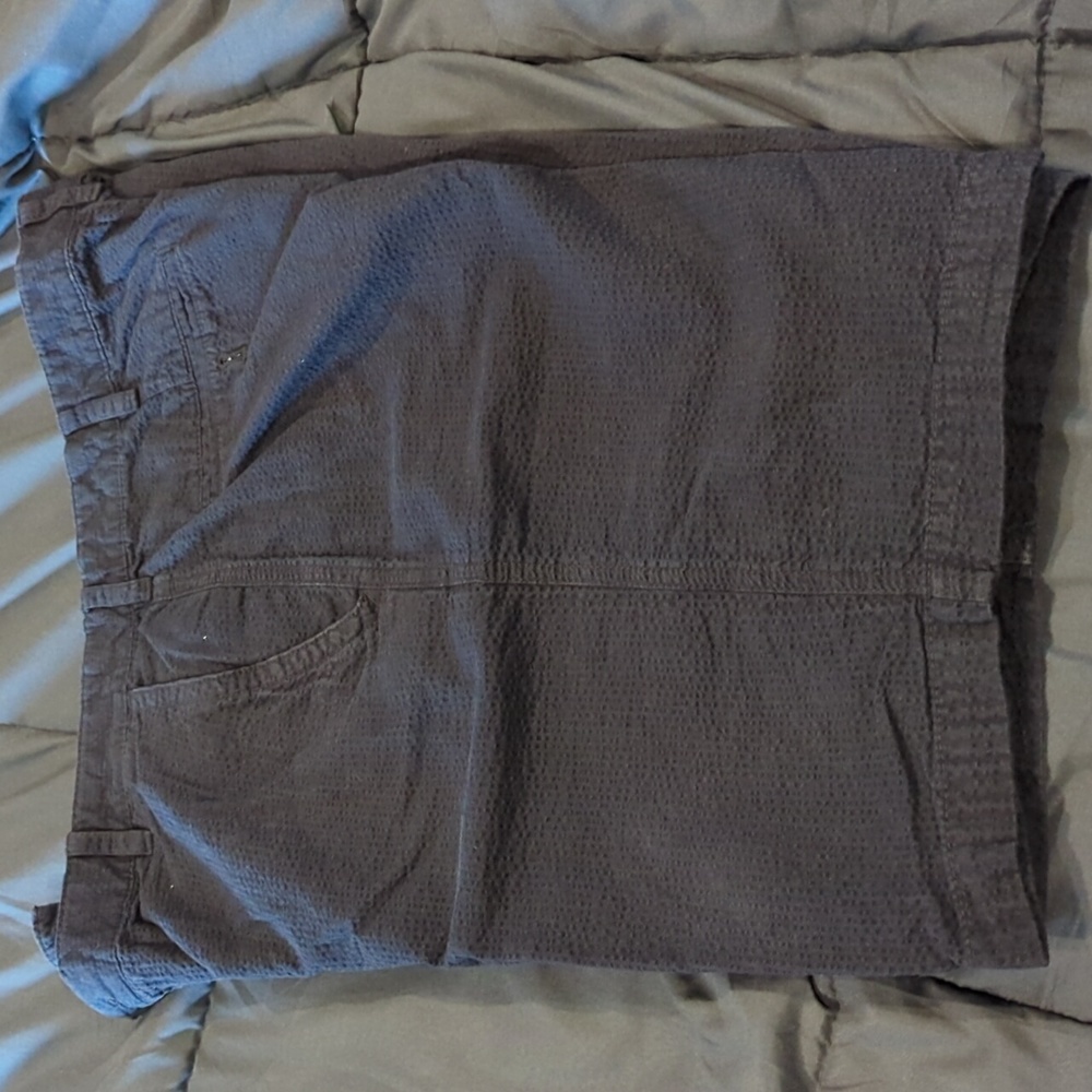 Izod seersucker like shorts
